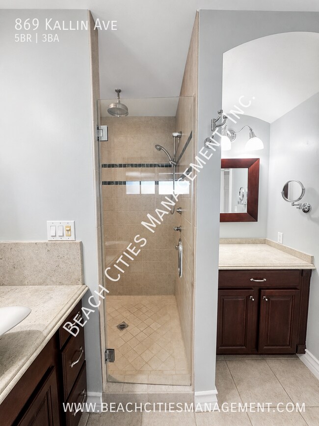 Building Photo - 869 E Kallin Way