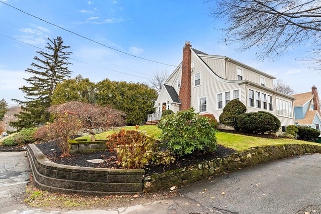 Building Photo - 33 Ashcroft Rd