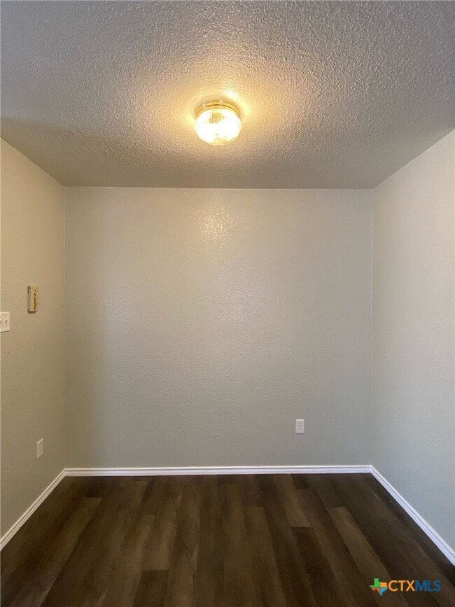 Building Photo - 4409 Jeff Scott Dr