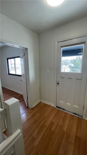 Building Photo - 319 N Balph Ave