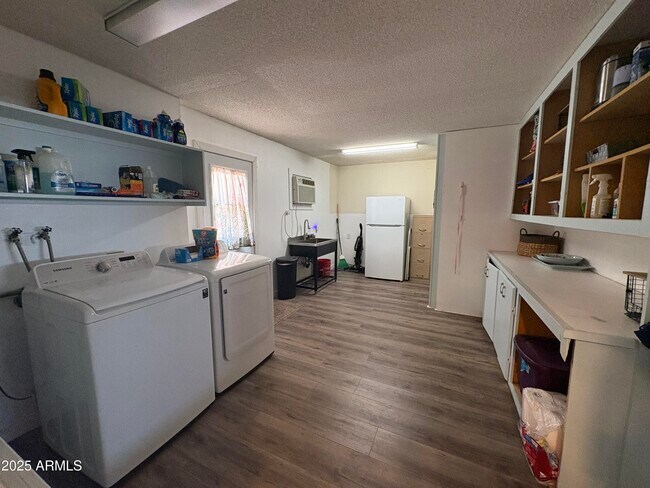 Building Photo - 16425 N Orchard Hills Dr