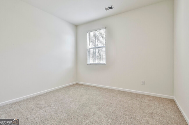 Building Photo - 166 Woodbrook Trl