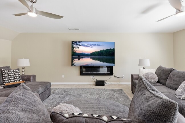 Building Photo - 4008 La Crema Dr