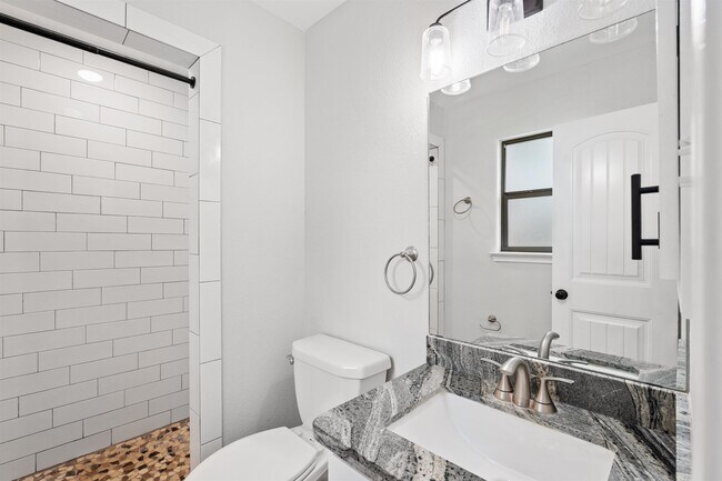 Building Photo - 108 Jaimie Way