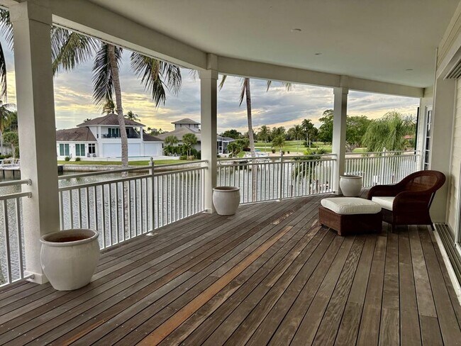 Building Photo - home