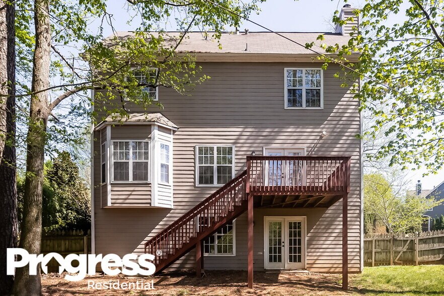 Building Photo - 2628 English Oaks Ln NW