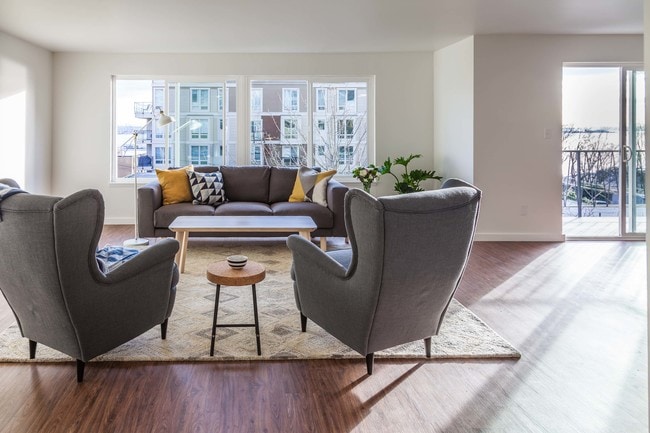 Building Photo - 524 Fifth Avenue West