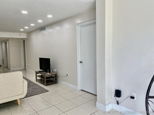 Building Photo - 4501 Fountains Dr S