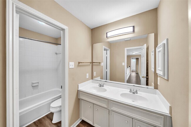 Building Photo - 6415 Coley Park