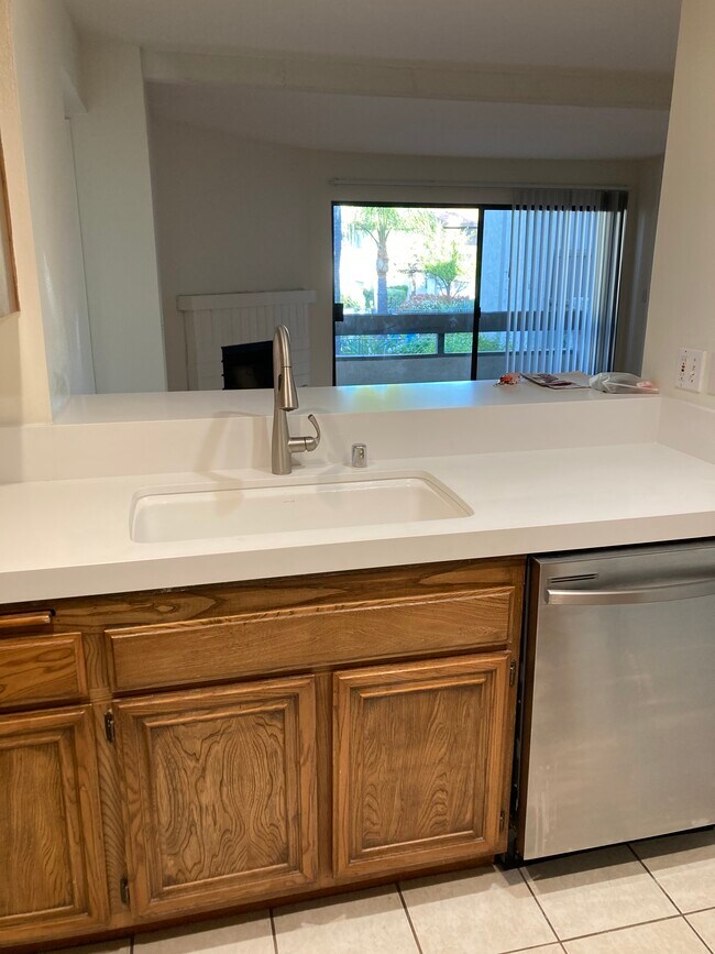 Building Photo - 21500 Califa St