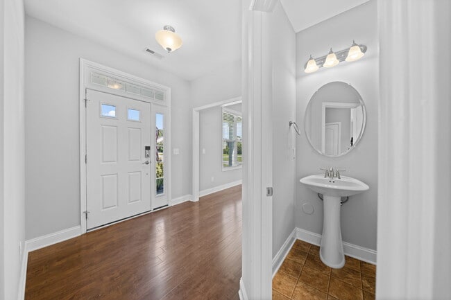 Building Photo - 1008 Whispering Doe Dr