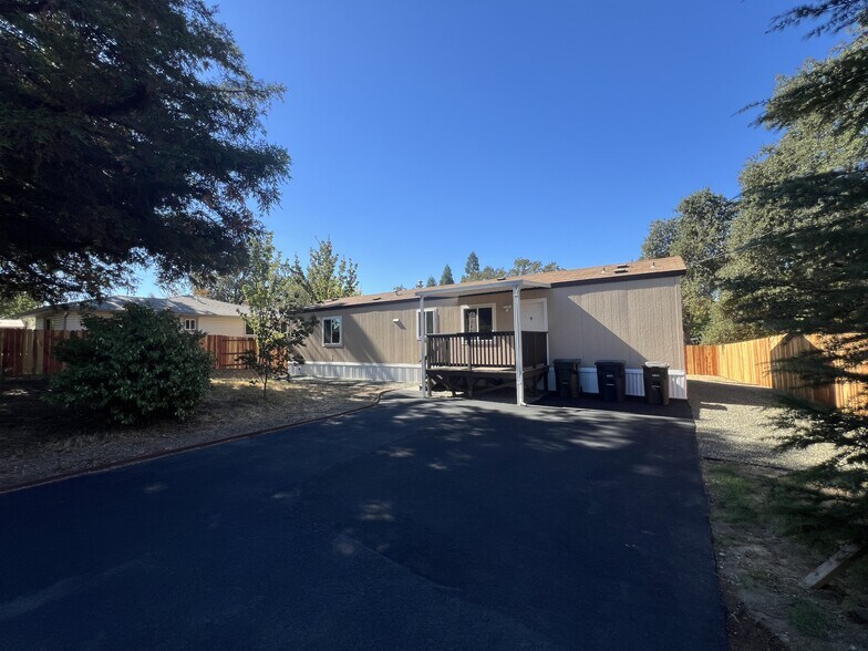 Building Photo - 8183 Wachtel Way
