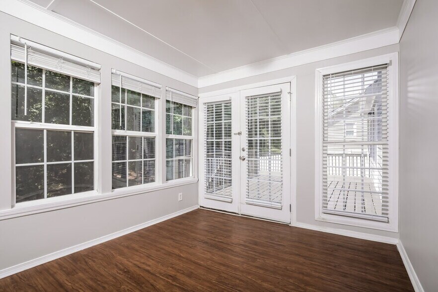 Building Photo - 504 Heathwick Dr