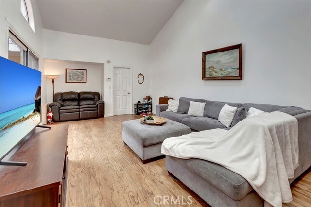 Building Photo - 432 Onda