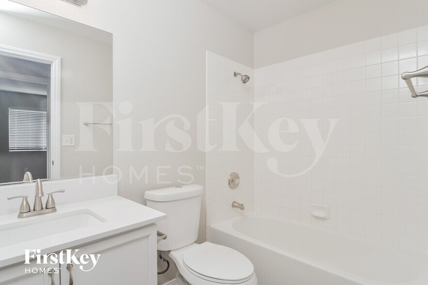 Building Photo - 107 Workman Ct