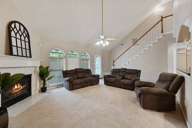 Building Photo - 4426 Park Bend Dr