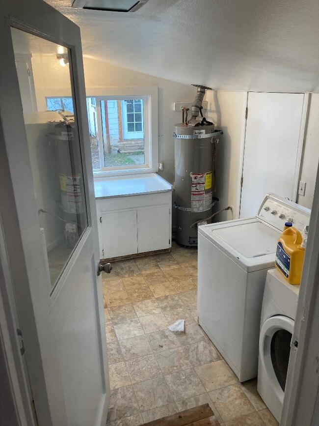 Building Photo - 291 Washington St