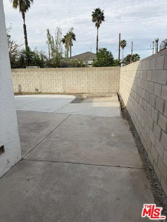 Building Photo - 11243 Lull St