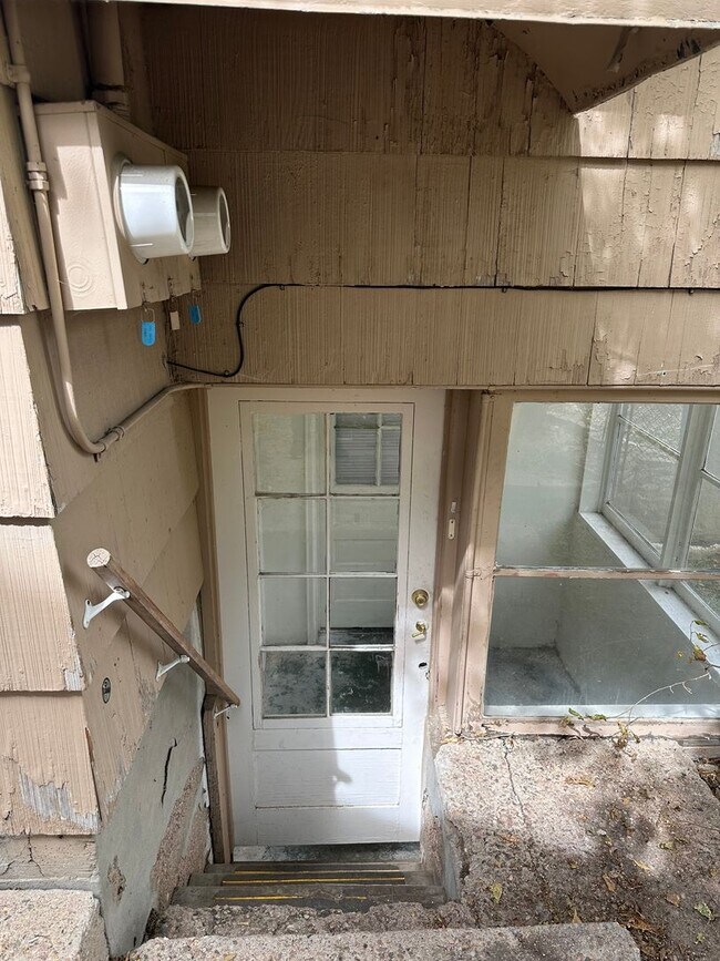 Building Photo - LW1532