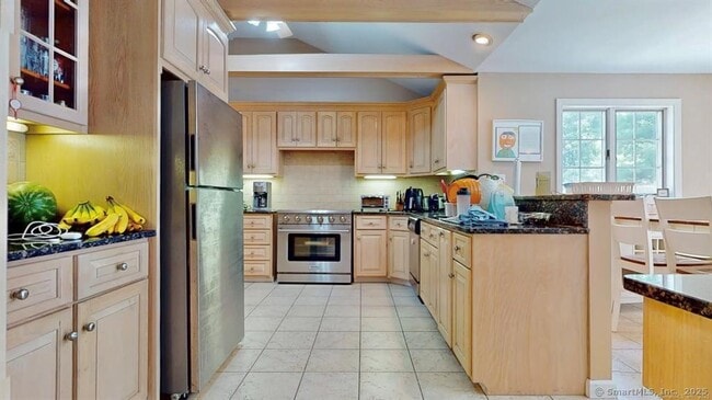 Building Photo - 523 Overlook Dr