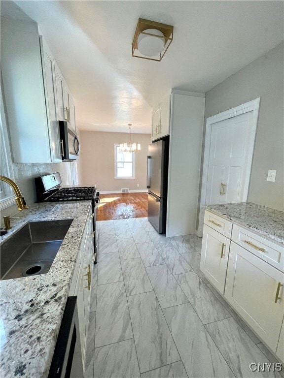 Building Photo - 5 Joy St