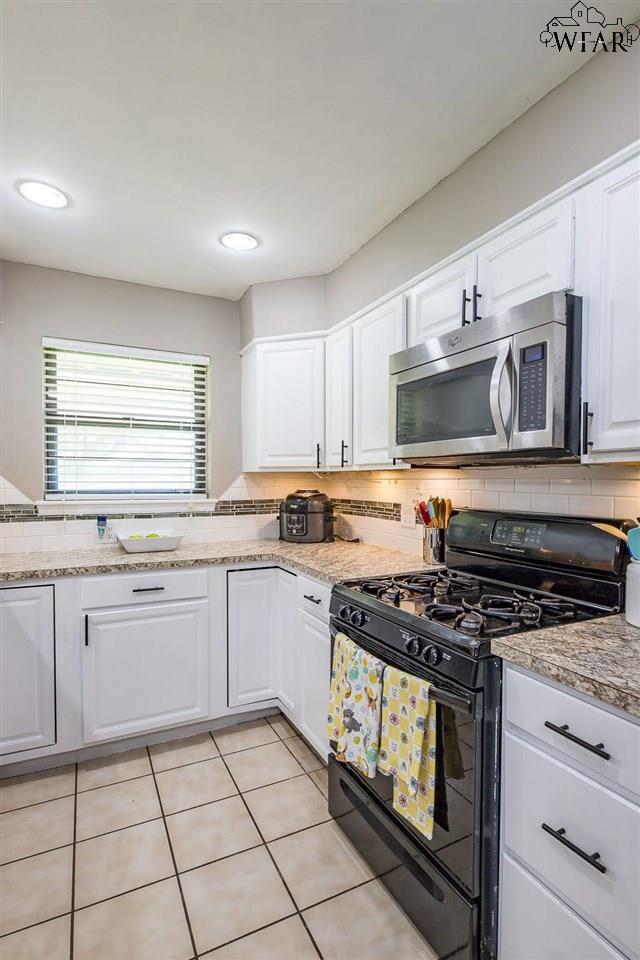 Building Photo - 4925 Big Bend Dr