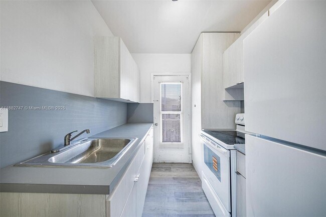 Building Photo - 7271 Gary Ave