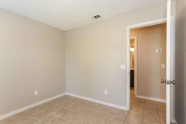 Building Photo - 429 Blue Whale Way