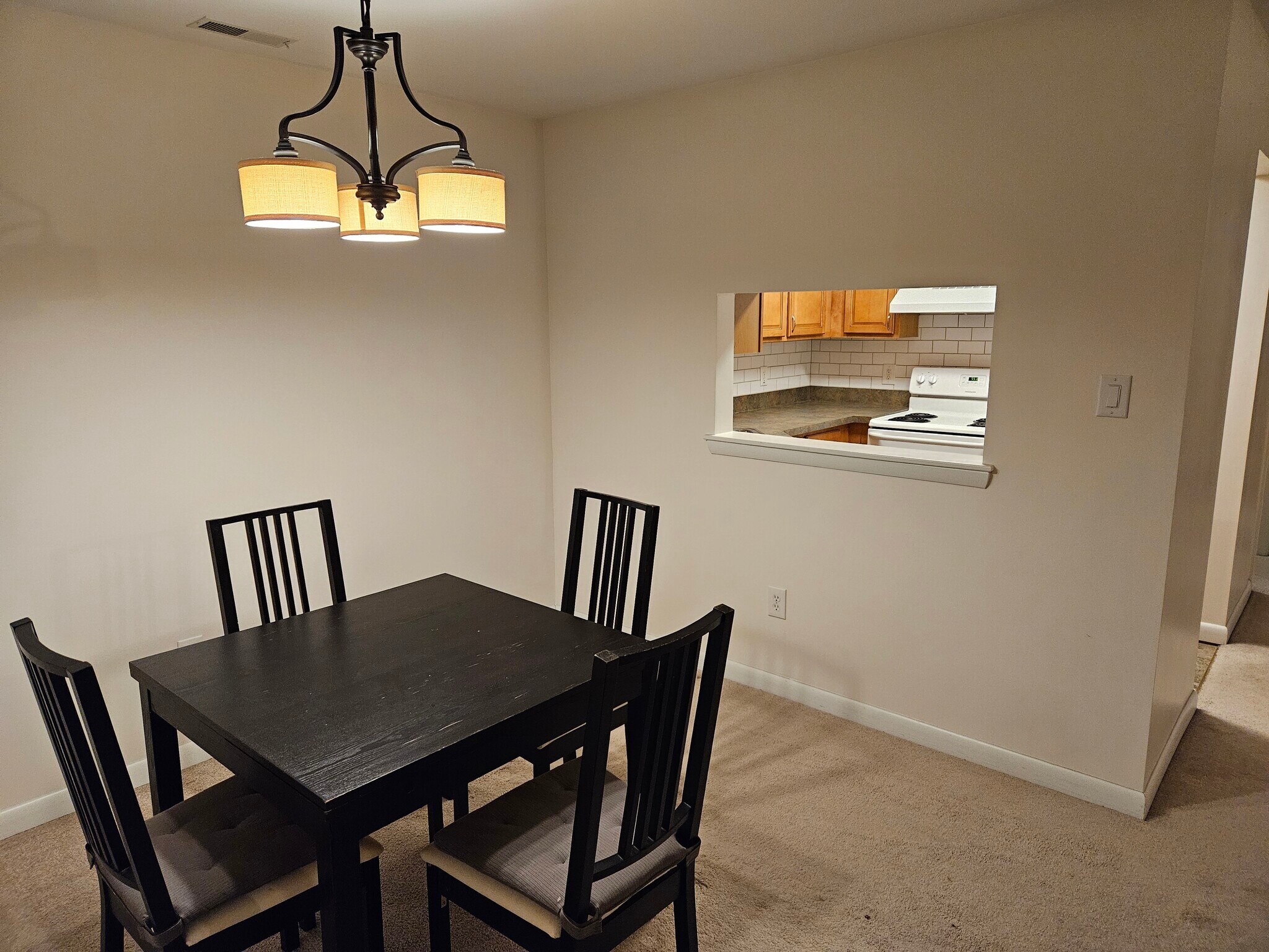 Building Photo - 4711B Dunbarton Rd