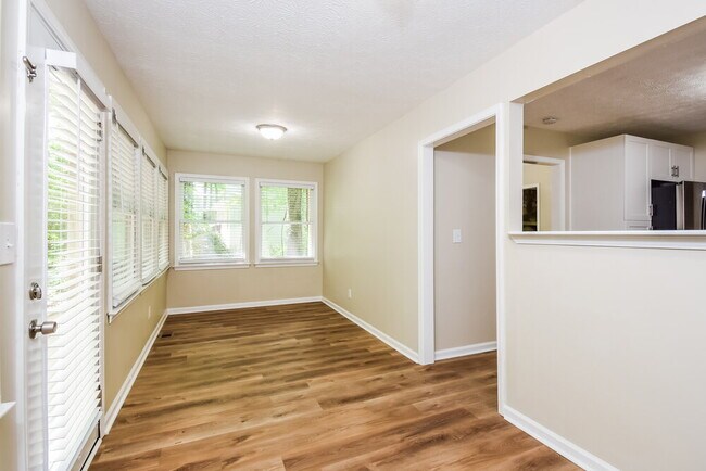 Building Photo - 2984 Leasa Ct