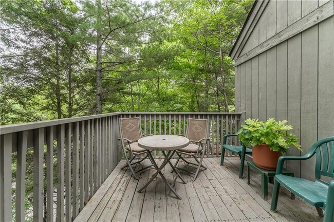 Building Photo - 135 Wolfscratch Dr