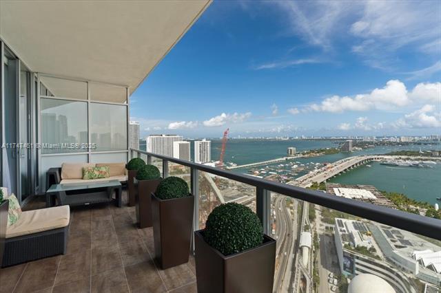 Building Photo - 1100 Biscayne Blvd
