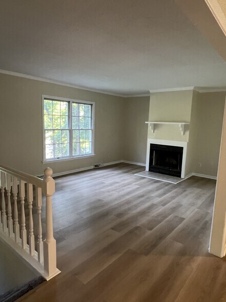 Building Photo - 51 Powell Ave