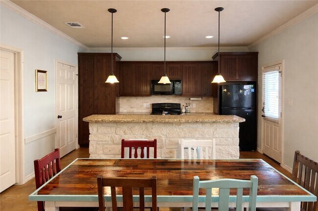 Building Photo - 3411 Cullen Trail