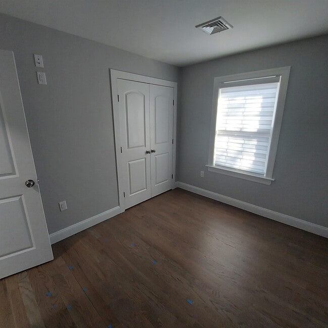 Building Photo - 207 Avenue B