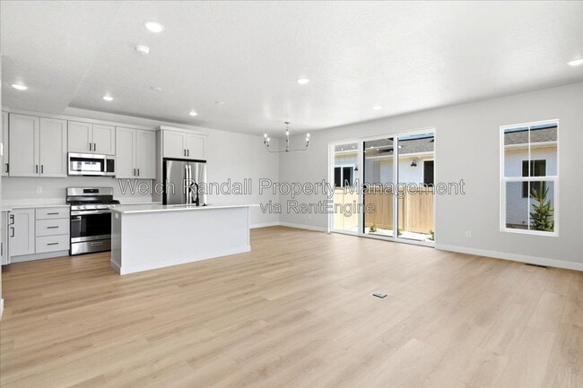 Building Photo - 1452 Pleasant View Dr