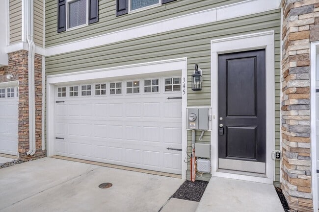 Building Photo - 345 Andrew Ct