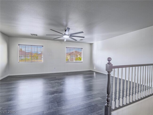 Building Photo - 10898 Carberry Hill St