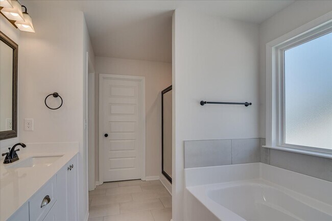 Building Photo - 528 Fermoy Ln