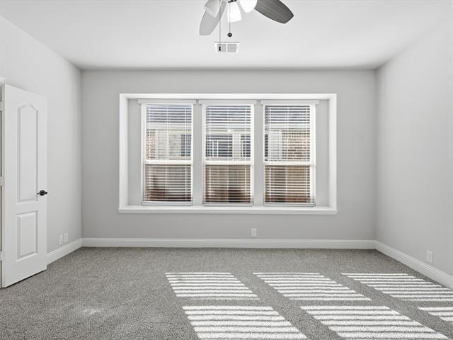 Building Photo - 624 Pawprint Holw