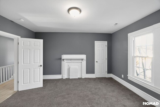 Building Photo - 512 Maple Ave