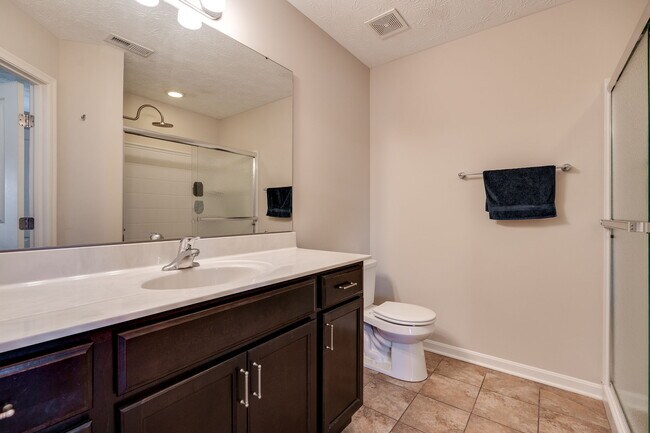 Building Photo - 9581 Tahoe Dr