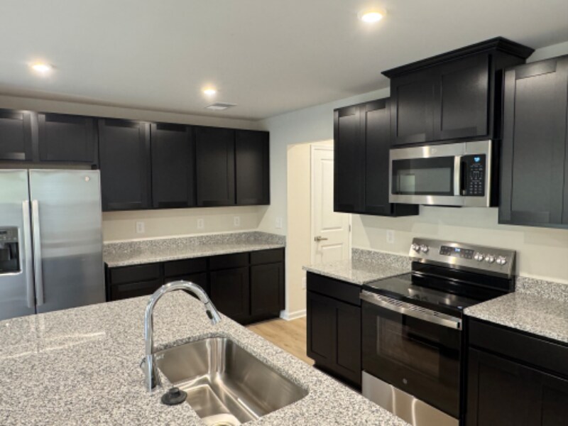 Building Photo - 117 Grv Hl Ter