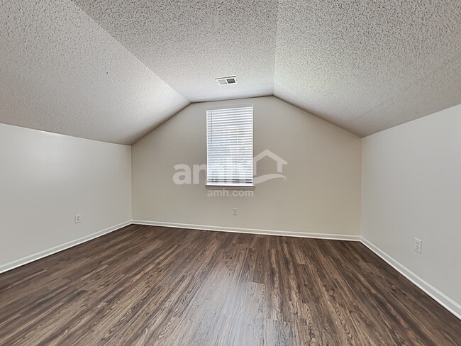 Building Photo - 1051 Briar Rose Ln