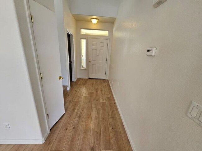 Building Photo - 3 bed 2.5 bath Northwest Reno Home for Rent
