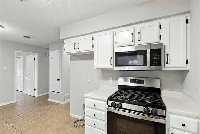 Building Photo - 4103 Koala Dr