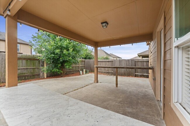 Building Photo - 3327 Upland Spring Trace