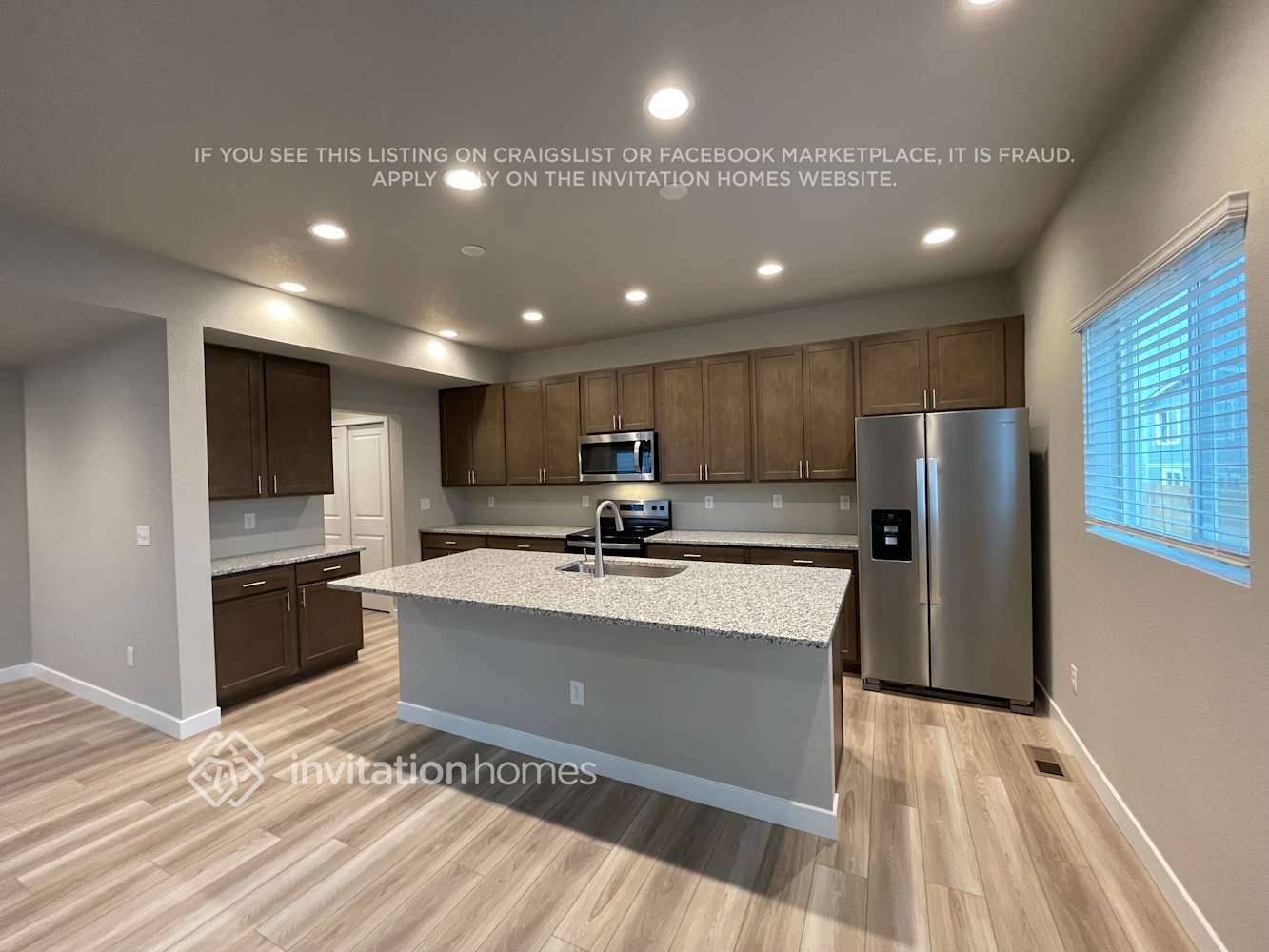 Building Photo - 13513 Arriba Dr