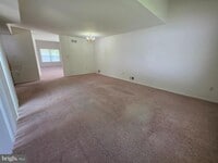 Building Photo - 38 Heatherfield Way