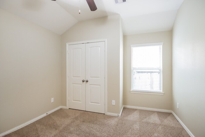 Building Photo - 23130 Mestina Knoll Dr